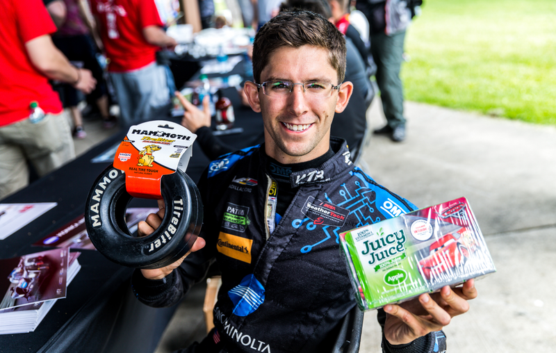 Fans brought gifts for Jordan and Fonzie during the autograph session.